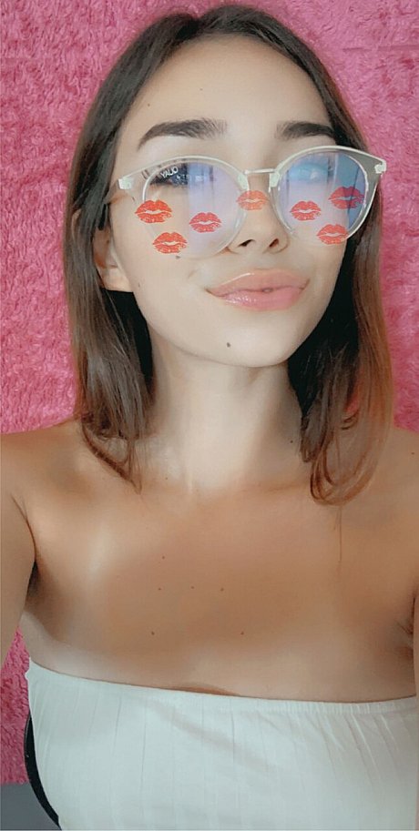 OnlyFans Samlypuff starring Samly Puff Hot Porn Pics - Image 17 of 20  in Model category   featuring Samly Puff 