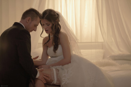 Hot fresh teen bride blow her new husbands dong and fucks cowgirl on wedding night - #1245139
