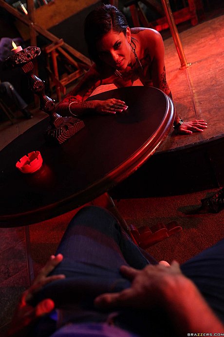 Tattooed stripper Bonnie Rotten gets orally pleased & banged by a fan - Image 9 of 21  in Skinny category   featuring Keiran Lee, Bonnie Rotten 