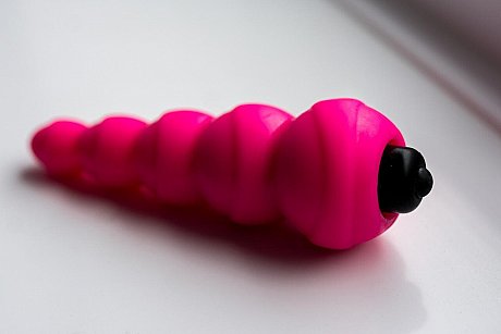 Bentbox Hot Pictures - Image 8 of 17  in Dildo category  