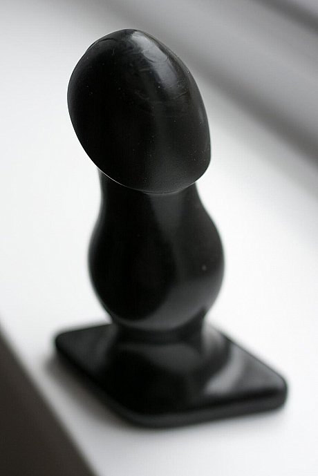 Bentbox Hot Pictures - Image 15 of 17  in Dildo category  