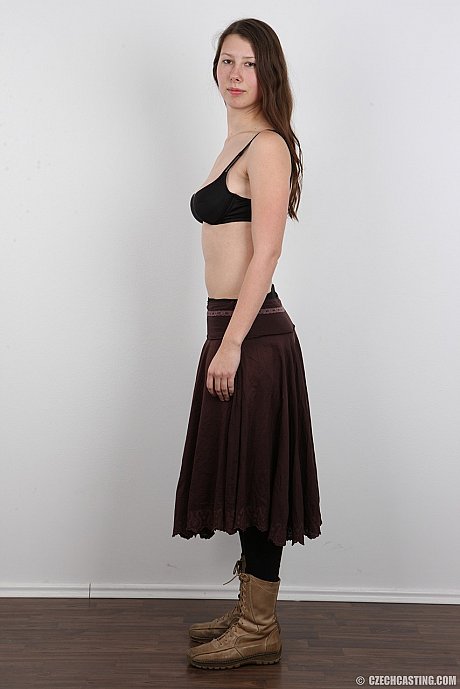 Broke female Pavlina picks up easy cash by posing undressed for the first time - Image 5 of 20  in Close Up category   featuring Pavlina 