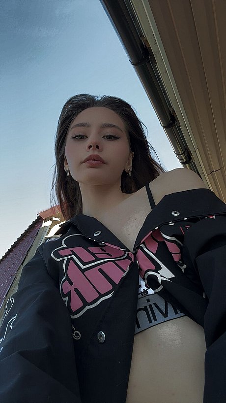 OnlyFans Faline Crosthwaite Hot Porn Pics - Image 20 of 21  in Model category  