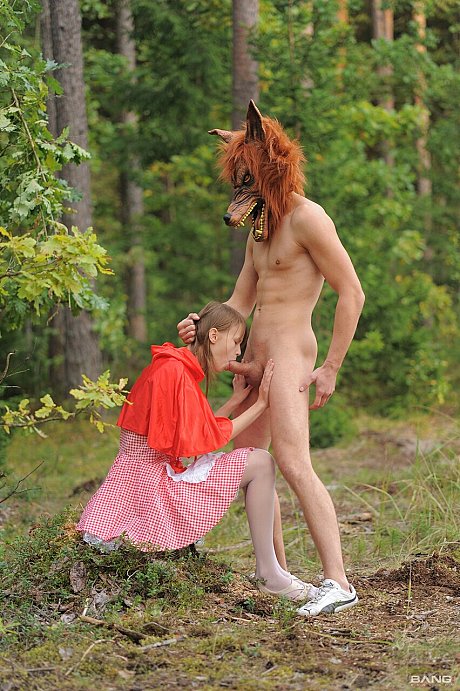 Naughty thin teen Beata Undine gives a oral sex and gets a solid fuck in a forest - Image 6 of 21  in Pussy category   featuring Beata Undine 