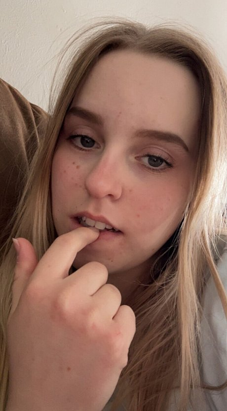 OnlyFans Madison Rose XXX Photos - Image 14 of 16  in Amateur category  