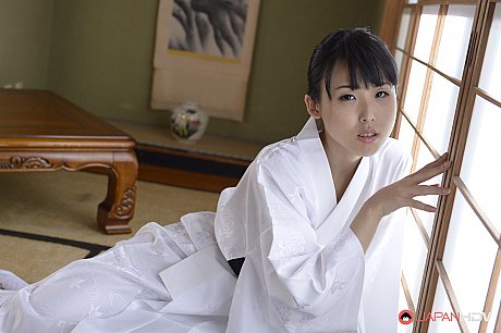 Japanese cutie Manami Ueno goes undressed in white socks on throw cushions - Gallery #24