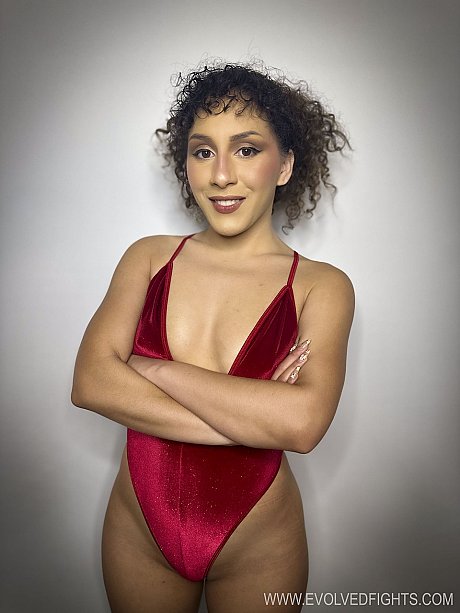 Nasty wrestler Liv Revamped has steamy oral sex with a man boyfriend man while fighting - Image 3 of 21  in Amateur category   featuring Liv Revamped, Marcelo 