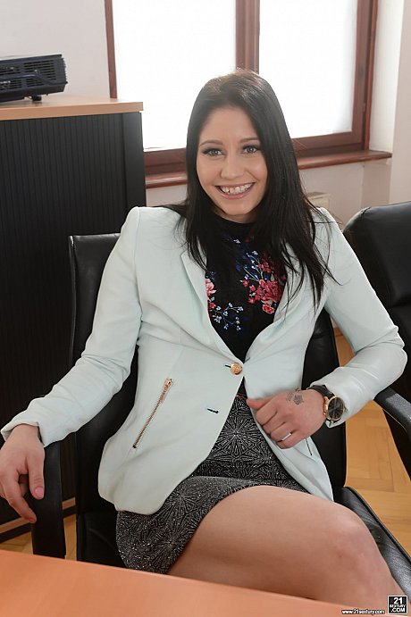 Dark haired brunette Emily Brix gets sexed by Toby in the office - Image 4 of 17  in Pussy category   featuring Toby, Emily Brix 