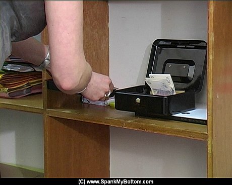 White bitch girl girl receives a brutal caning after a shortage in the petty cash - Gallery #34442