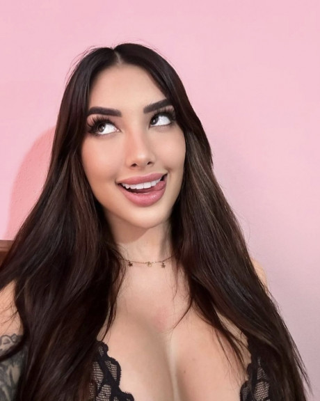 Teen latina Linn Oak exposes her wonderful monstrous tits and poses in a solo show - #1424761