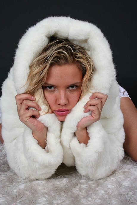 All-natural amateur teenie Regina unveils her trimmed twat and pretty butthole - Image 13 of 21  in Big Clit category   featuring Regina 