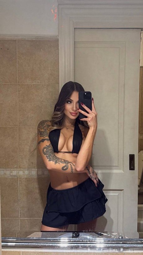 OnlyFans Its Alessandra Russo Its Alessandra Russo - Image 20 of 20  in Model category   featuring Its Alessandra Russo 