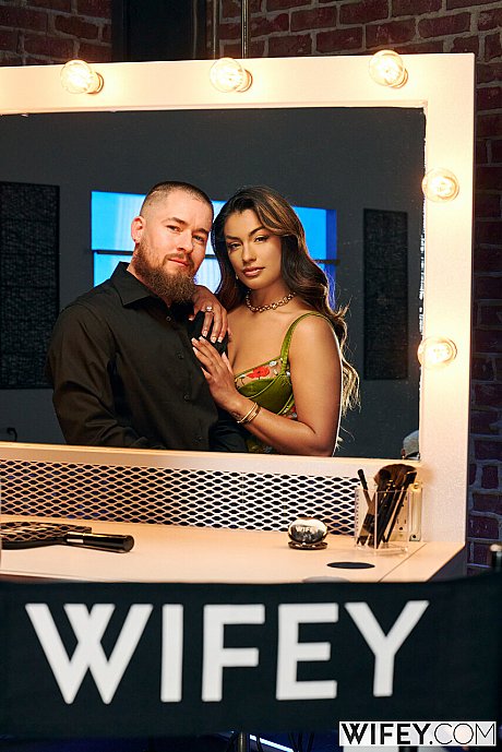 Ex-wife performed by Dan Damage, Karina Valentina undressed Porn Pics - Image 4 of 21  in Pornstar category   featuring Dan Damage, Karina Valentina 