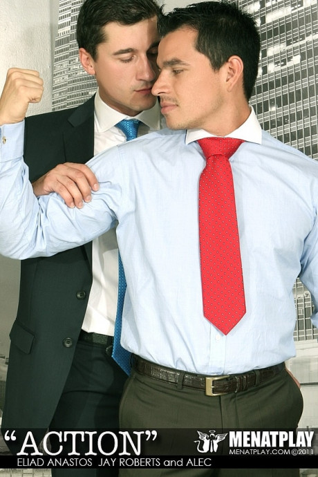 Gay colleagues Alec Hills, Eliad Anastos & Jay Roberts have an oral fling #75959