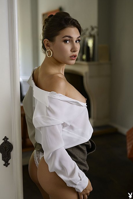 Playboy Plus performed by Ellie Luna naked Gallery - Image 6 of 20  in Model category   featuring Ellie Luna 