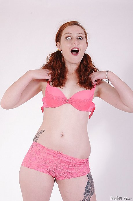 Nice-looking ginger young Meloney Danells is masturbating her hole - Image 14 of 16  in Babe category   featuring Meloney Danells 