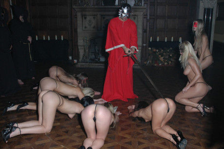 Sleazy Isabel Ice trying to swallow as many penises as possible in a gangbang - #1468601