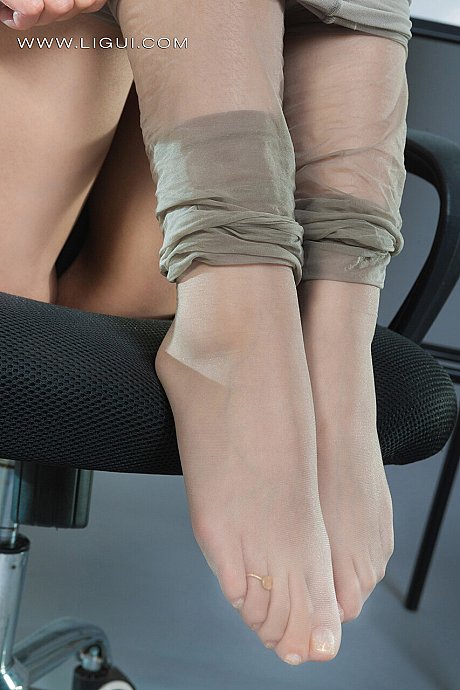 Patreon LiguiSilkArt Porn Images - Image 5 of 10  in Pantyhose category  