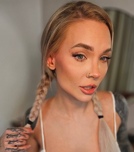 OnlyFans Solar Kate VIP Solar Kate VIP - Image 2 of 14  in Model category   featuring Solar Kate VIP 