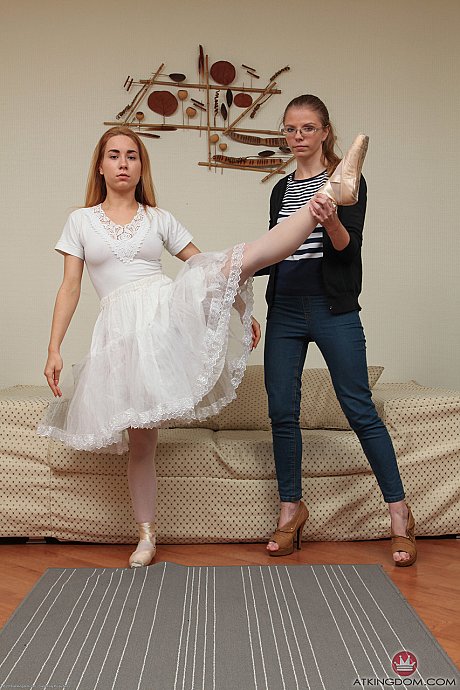 ATK Galleria performed by Ekaterina Ananasova, Nara Abel Porn Photos - Image 3 of 21  in Lesbian category   featuring Nara Abel, Ekaterina Ananasova 