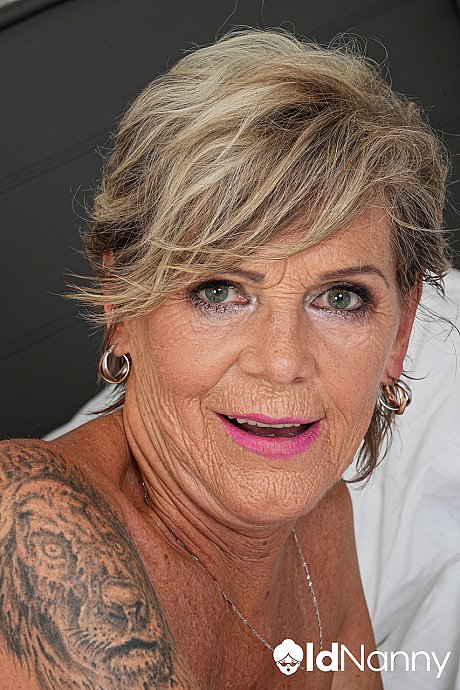 Cougar short haired old Nicol Mandorla seduces younger stud and gets rammed - Image 17 of 20  in Cumshot category   featuring Nicol Mandorla, Duncan Sheen 