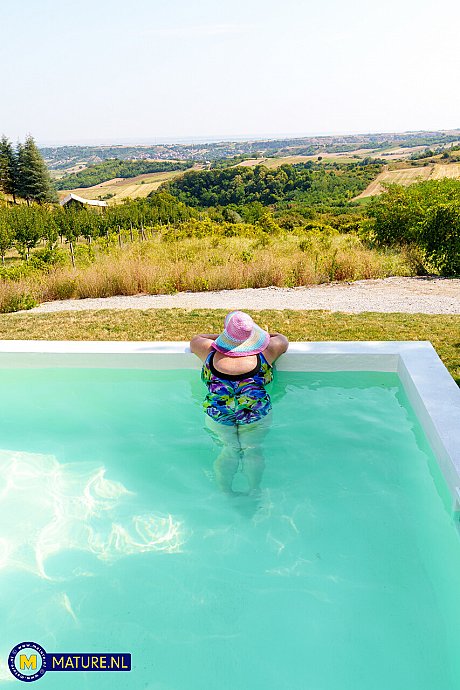 Old NL performed by Edina, Jana, Maya Sex Images - Image 10 of 21  in Lesbian category   featuring Jana, Maya, Edina 