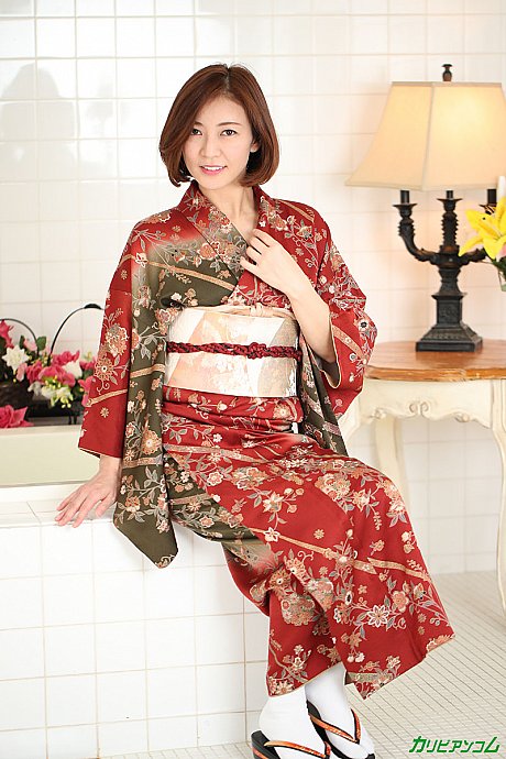 Pretty oriental babe Hitomi gets creampied while having hardcore sex - Image 1 of 20  in Pussy category   featuring HITOMI 