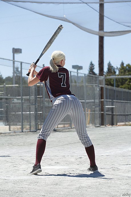 Sporty blondie Morgan Attwood flashing tiny boobies & hot behind in a softball field - Gallery #30644