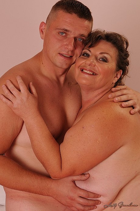 Older lady Goca gets her wide snatch nailed and her massive boobies cummed - Image 4 of 20  in Pussy category   featuring Goca 