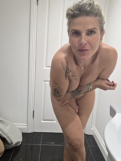 OnlyFans old Women Do It Best undressed Porn Pics - Image 5 of 10  in Babe category  