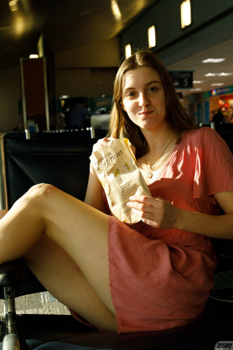 All-natural amateur babe Meadow Brink flashing her boobies in public - #1261332
