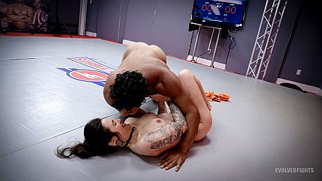 Evolved Fights featuring Jaxson Briggs, Luna sexy lovely Hot Porn Pics - Image 5 of 21  in Interracial category   featuring Jaxson Briggs, Luna Lovely