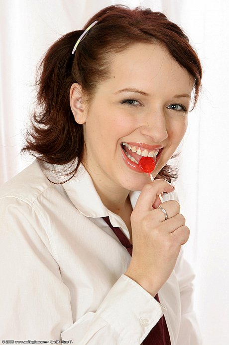 Amateur chick girlfriend girl sports a barbed clitoris before showing her pierced vagina