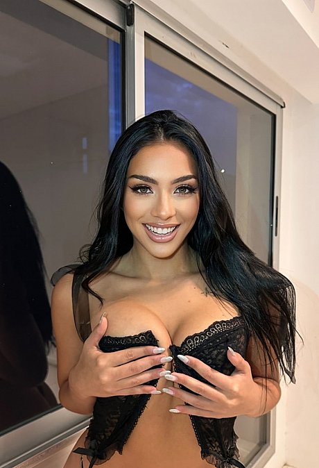 OnlyFans Aria Bianchii Aria Bianchii - Image 9 of 15  in Babe category   featuring Aria Bianchii 