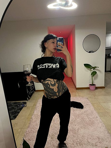 OnlyFans Miss Yazminn starring Miss Yazminn naked Images - Image 3 of 21  in Outdoor category   featuring Miss Yazminn 