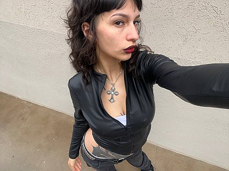 OnlyFans Miss Yazminn starring Miss Yazminn naked Images - Image 12 of 21  in Outdoor category   featuring Miss Yazminn 