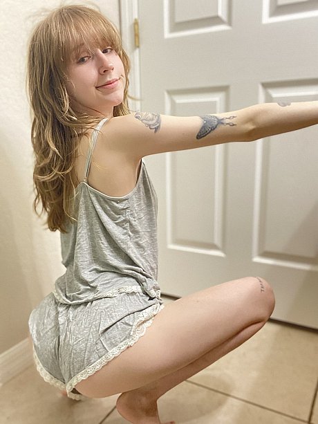 Playful amateur babe Teensy Bella posing provocatively in a solo - Image 11 of 16  in Teen category   featuring Teensy Bella 