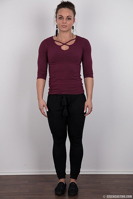 Bodybuilder lady girl Tereza disrobes to have her muscular body photographed - Image 2 of 20  in Tiny Tits category   featuring Tereza 