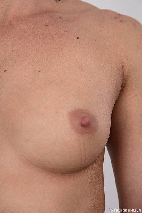 Bodybuilder lady girl Tereza disrobes to have her muscular body photographed - Image 14 of 20  in Tiny Tits category   featuring Tereza 