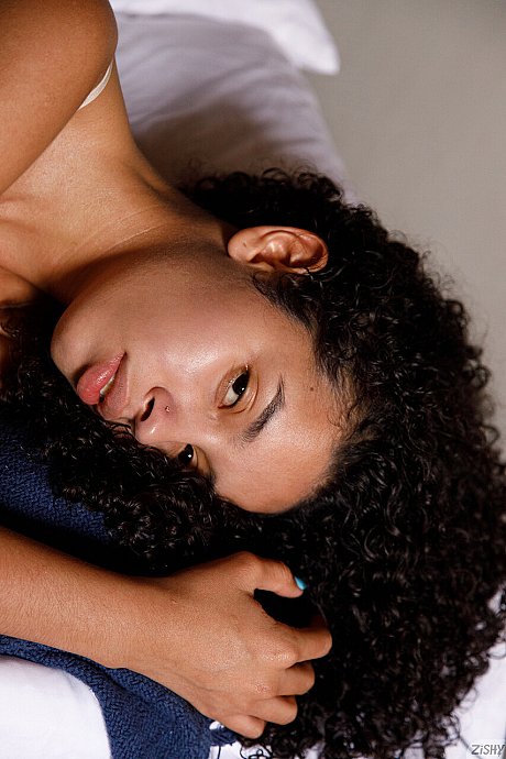 Zishy Valery Ponce - Image 5 of 13  in Babe category   featuring Valery Ponce 