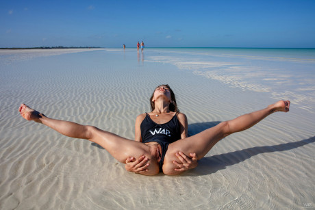 Colombian teenie Irene Rouse shows off her flexible undressed body outdoors - #1090284