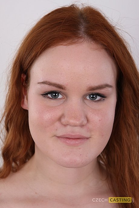 Ginger amateur Barbora strips naked before spreading her legs on a stool - xxx porn gallery #50984 in Close Up featuring Barbora