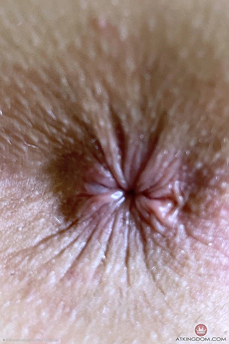 Fine teen with tattoos Anna Claire Clouds spreads and rubs her vagina - Image 16 of 20  in Pussy category   featuring Anna Claire Clouds 