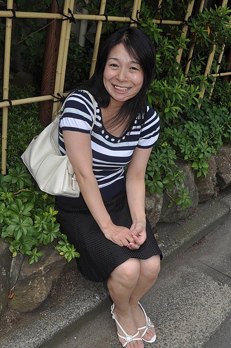 Thin Japanese old lady Akiko Oda strips and shows her hairy wet beaver - Image 5 of 20  in Pussy category   featuring Akiko Oda 