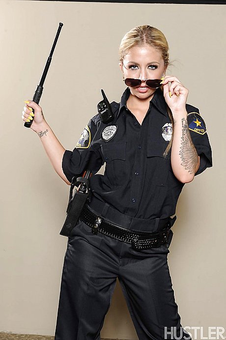 Solo skank GF lady Madelyn Monroe releasing titties from police uniform - Image 3 of 12  in Babe category   featuring Madelyn Monroe 