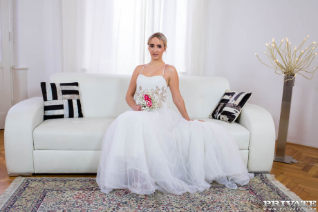 Blondie bride Anna Khara has sex with the groom and a photographer at once - #709943