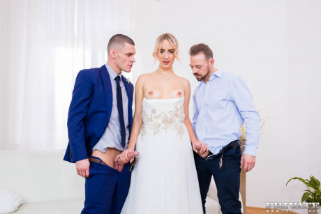 Blondie bride Anna Khara has sex with the groom and a photographer at once - #709946