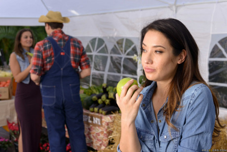 Gorgeous farmer's wifey Eva Lovia gets rammed at the vegetable market - #982203