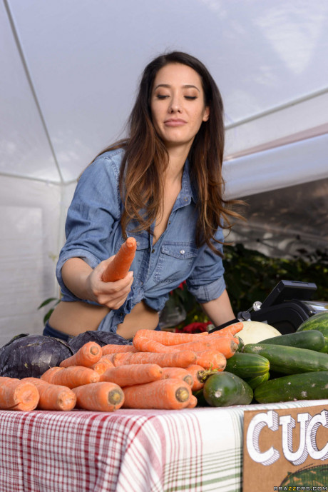 Gorgeous farmer's wifey Eva Lovia gets rammed at the vegetable market - #982204
