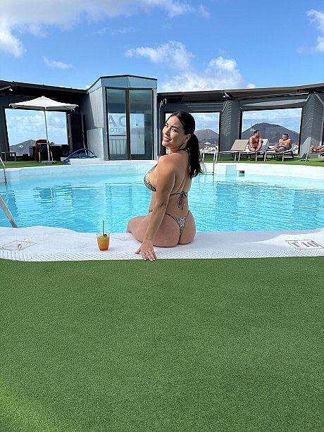 OnlyFans Yareli Roses yareli, Sophie Moone, Irina Bruni - Image 4 of 10  in Amateur category   featuring Sophie Moone, yareli, Irina Bruni 
